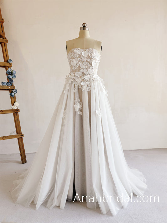 3D Lace  Bridal Dress /Embroidery Lace Wedding Dress