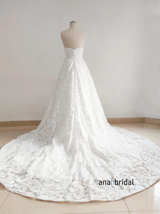 Luxury Beaded Lace Wedding Dress