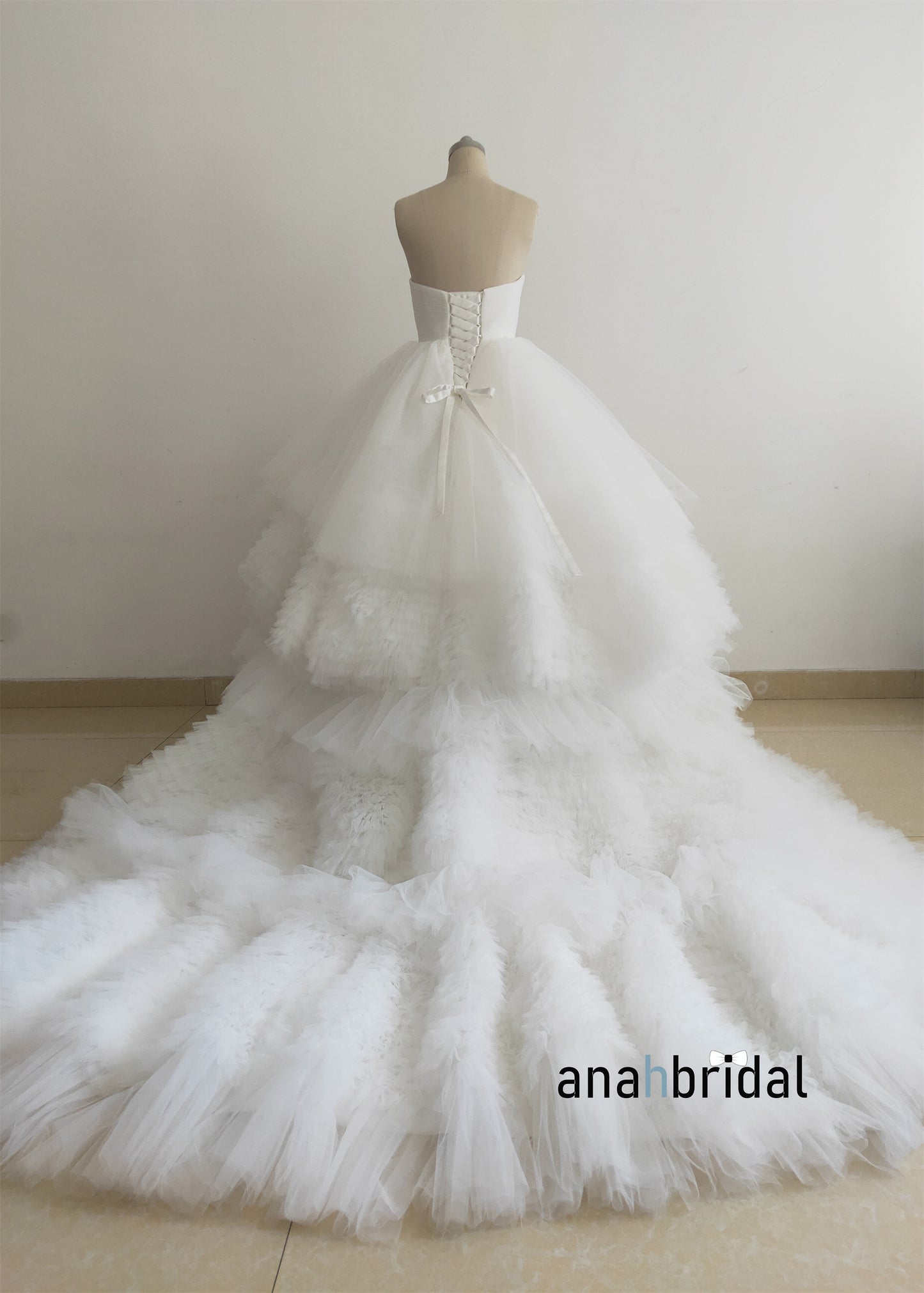 Strapless Ivory Ruffled Tulle Luxury Wedding Dress