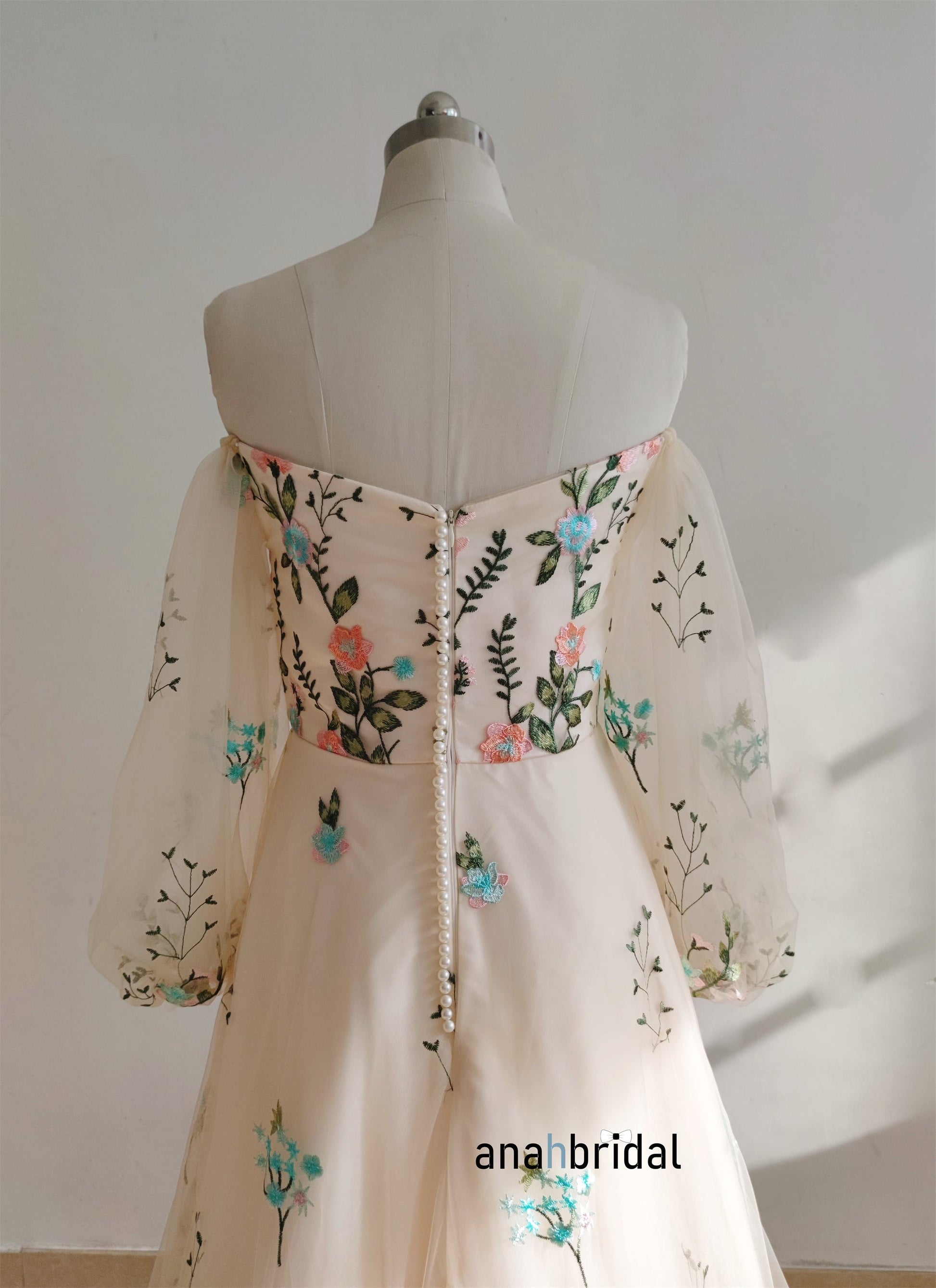 wedding dress green embroidery Dark Green Ball Gown Lace High Neck Long Sleeve Embroidery Appliques Wedding Dress