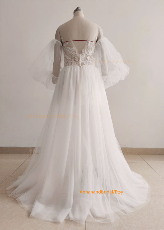 Ivory Lace Tulle V Back Wedding Dress