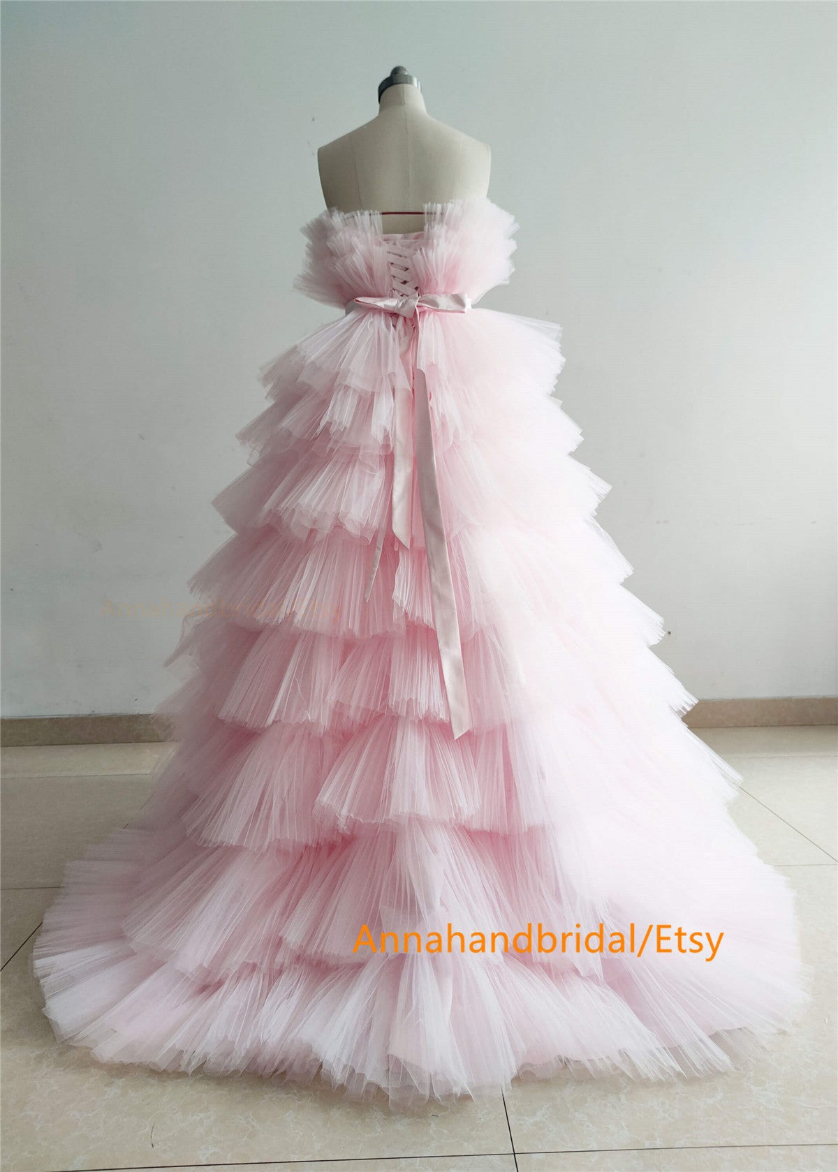 Pink Tulle Strapless Photo Shot Dress