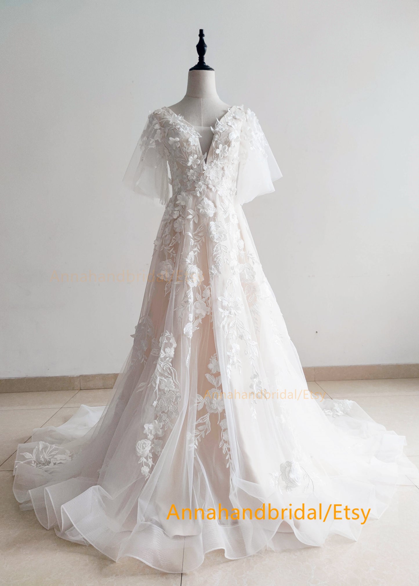 Luxury Floral Lace Bridal Gown//3D Flowers Bridal Dress