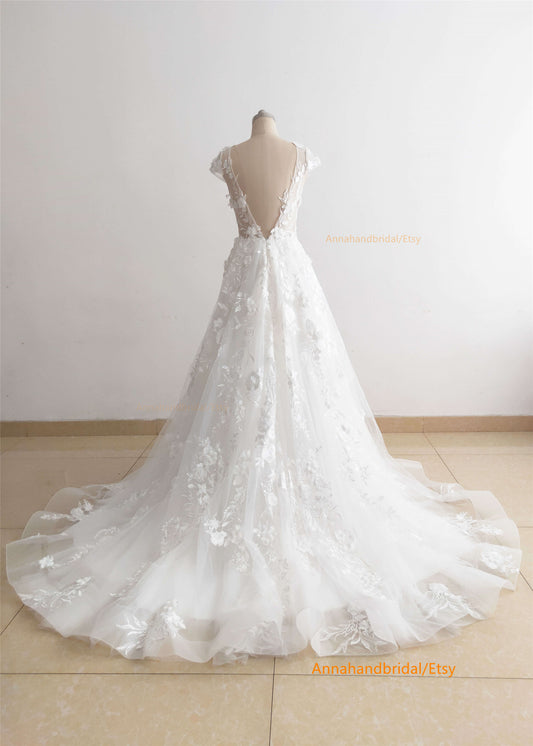 Ivory Floral Lace Bridal Gown//3D Flowers Bridal Dress